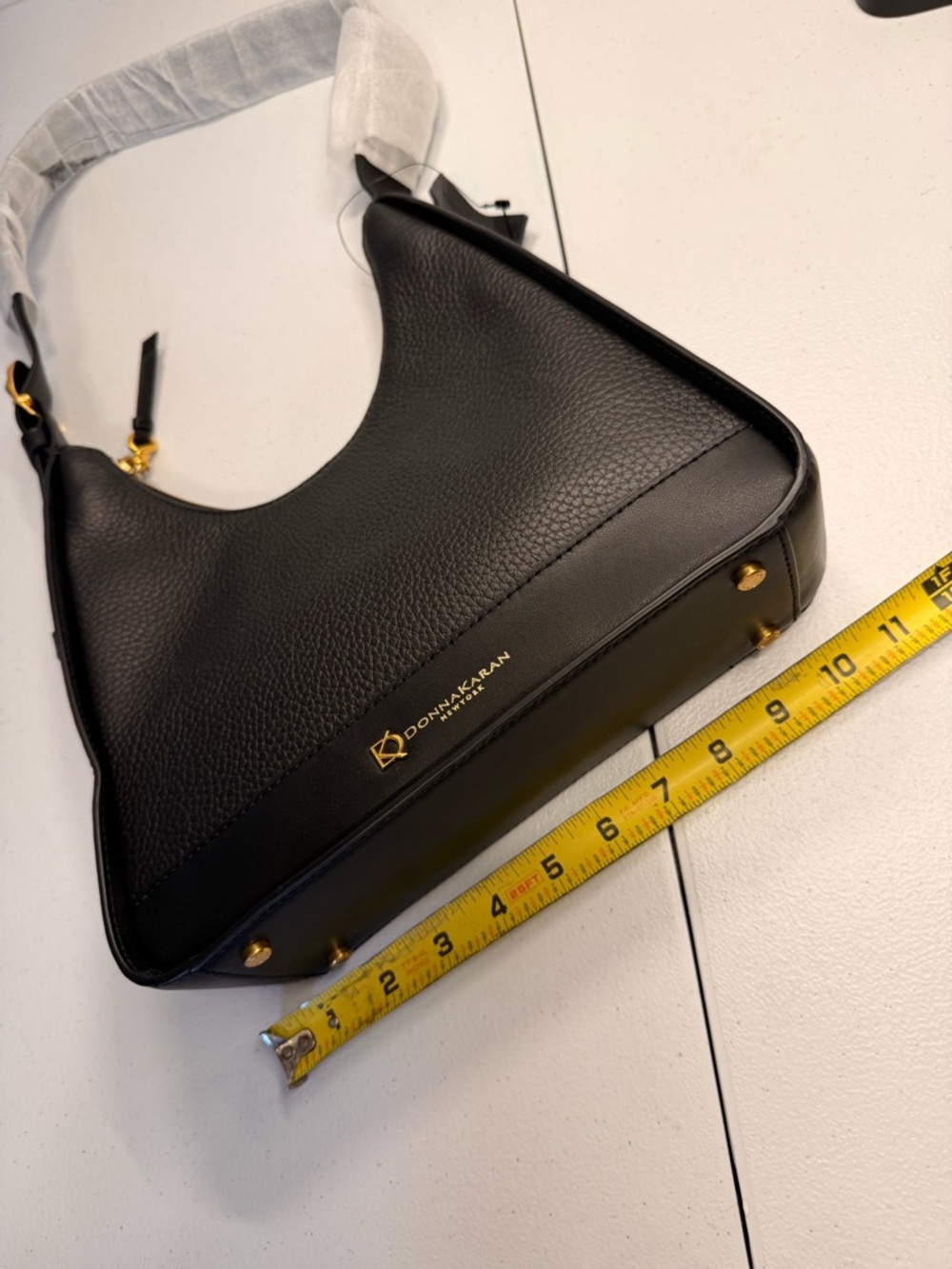 Donna Karan Cedarhurst Black Leather Hobo Bag Gold Hardware Shoulder Bag NWT - Picture 11 of 11